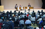 5面支部だより_満員パネラー.jpg